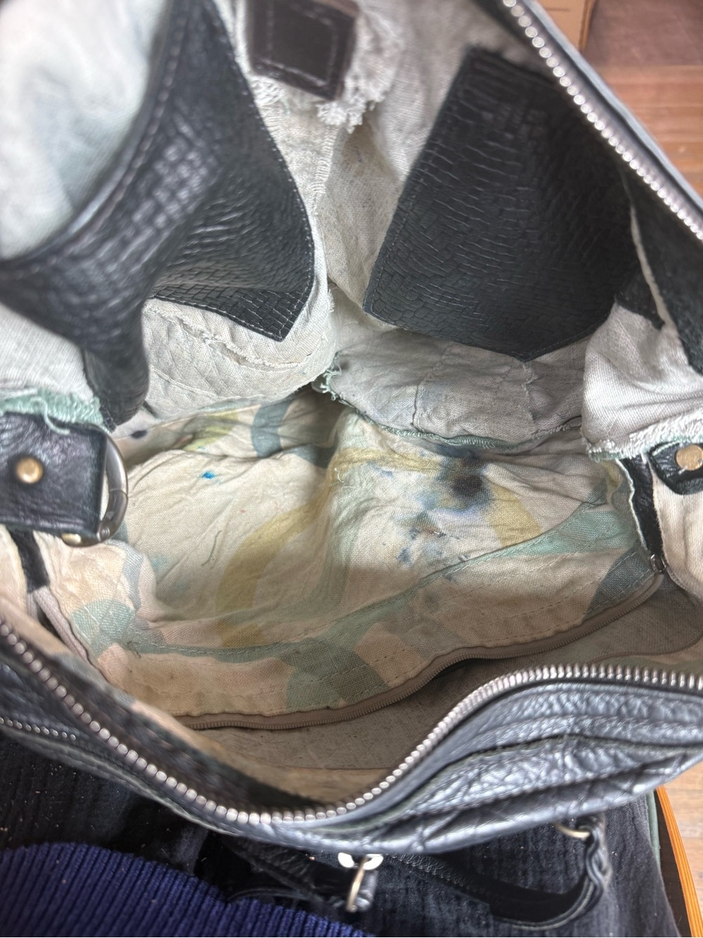 Rough & Tumble convertible leather laptop hobo bag embossed leather custom made - Picture 7 of 8